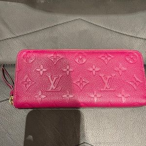 Louis Vuitton Zippy Wallet